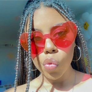 Meet your Posher, Aly